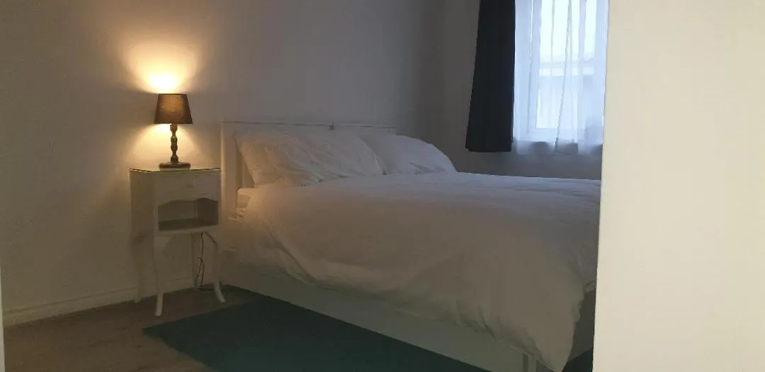 Lovely 2-Bedroom, 1 Bathroom Home, Sleeps 4 Londýn 0*,  Velká Británie